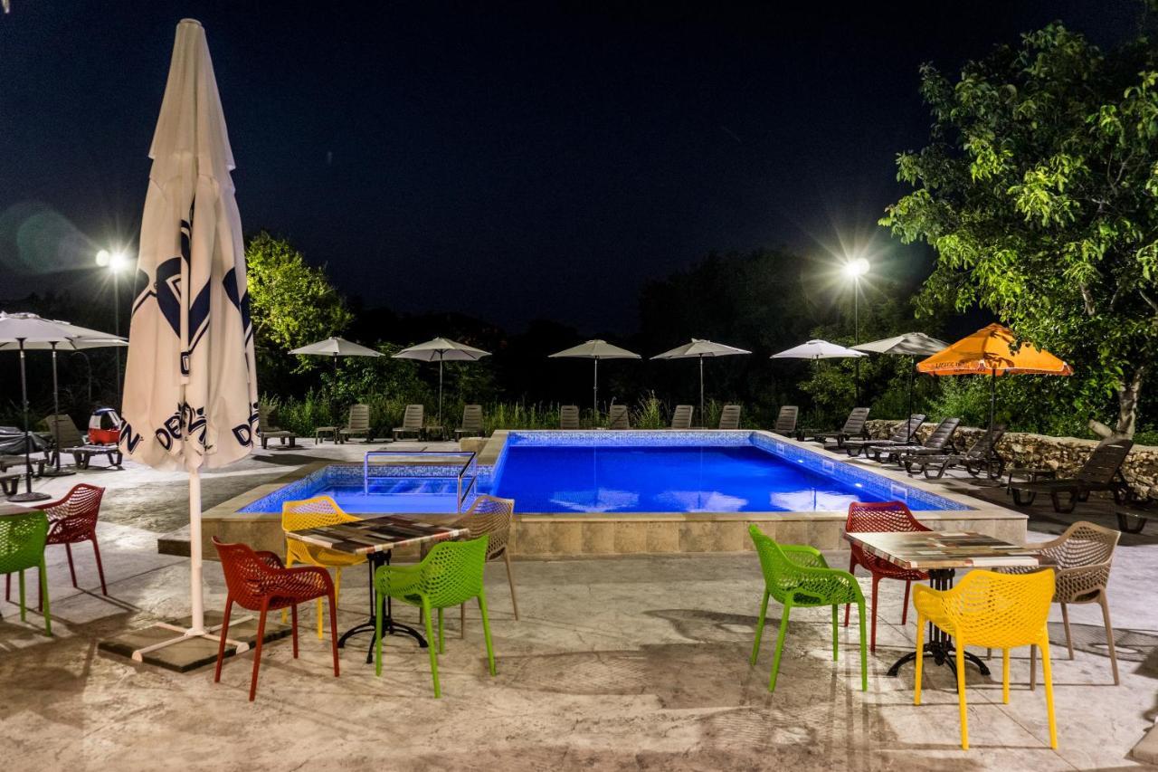 Комплекс Радост Hotel Ezerets Exterior foto
