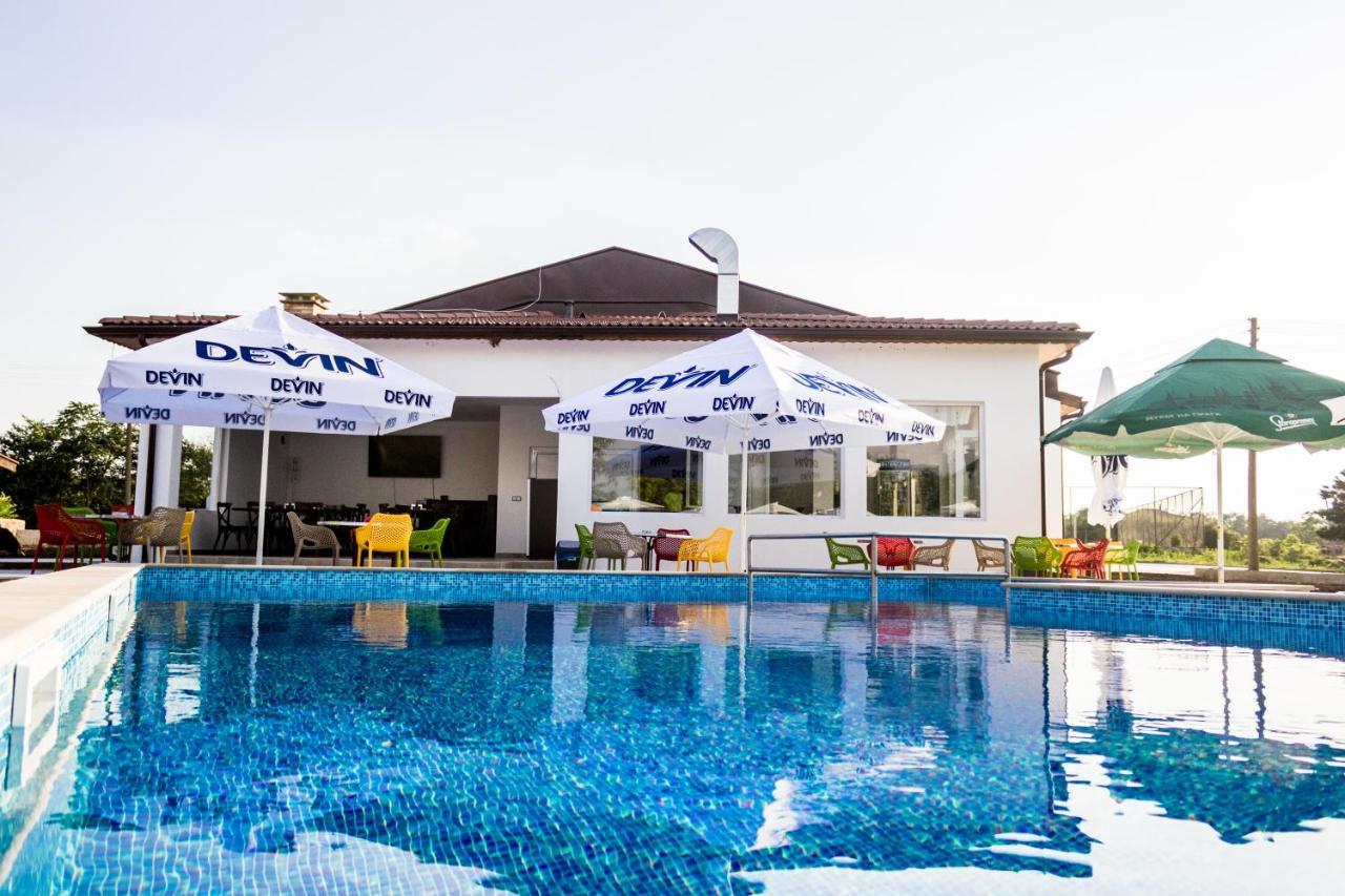 Комплекс Радост Hotel Ezerets Exterior foto