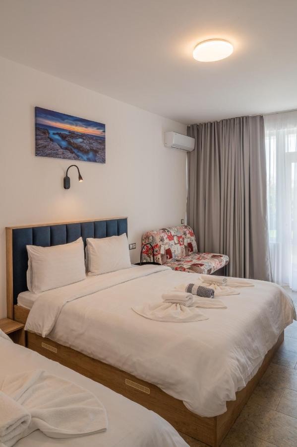 Комплекс Радост Hotel Ezerets Exterior foto