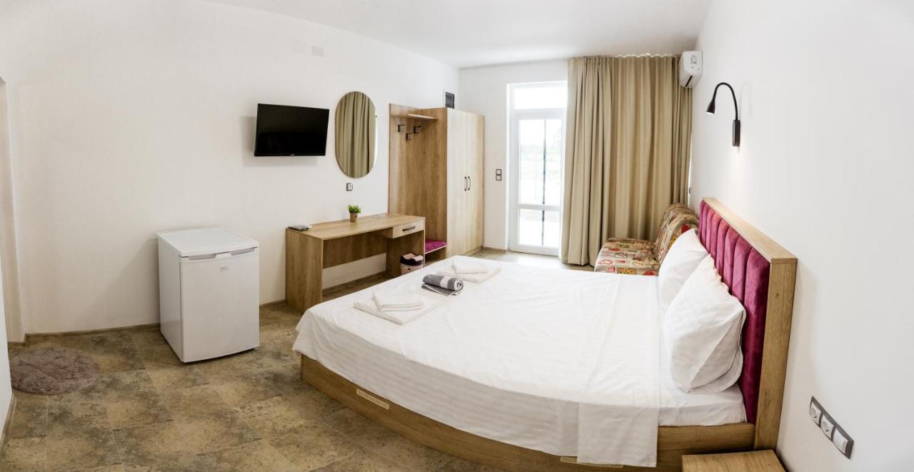Комплекс Радост Hotel Ezerets Exterior foto