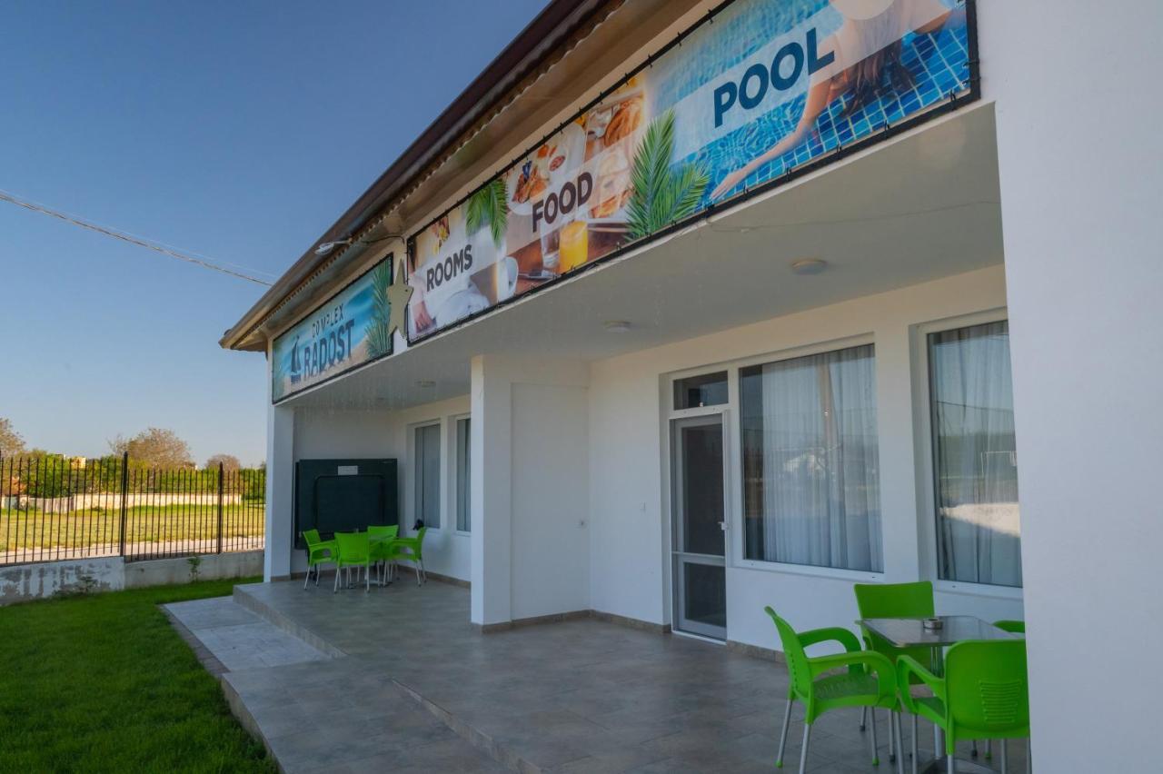 Комплекс Радост Hotel Ezerets Exterior foto